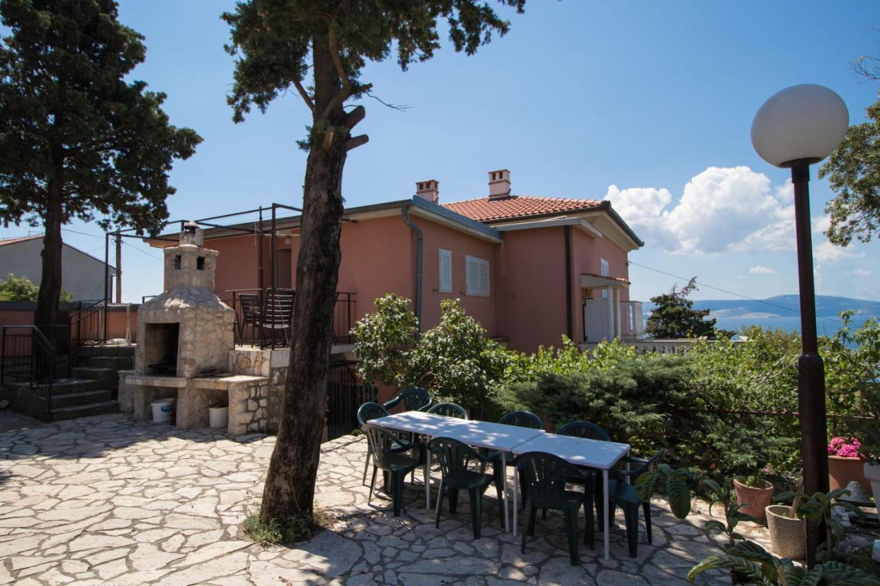 Apartments Josip By The Sea Novi Vinodolski Exterior photo